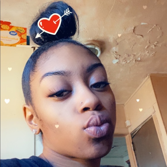 Profile Picture of Brianna Mccray (@bamccray3) on Poshmark