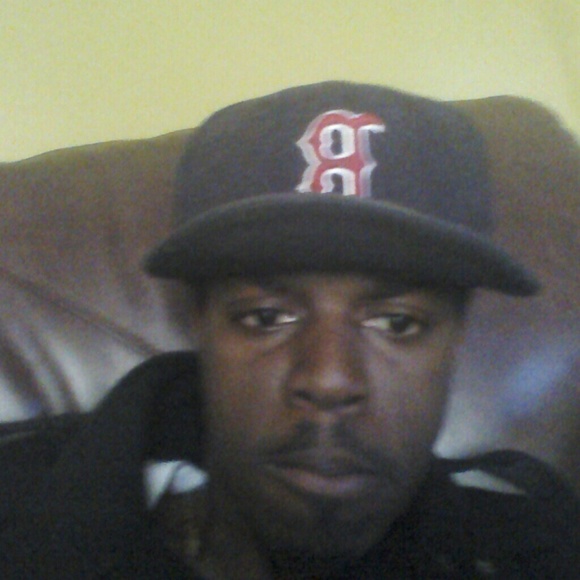 Profile Picture of Dexter Martin (@1sirduke) on Poshmark