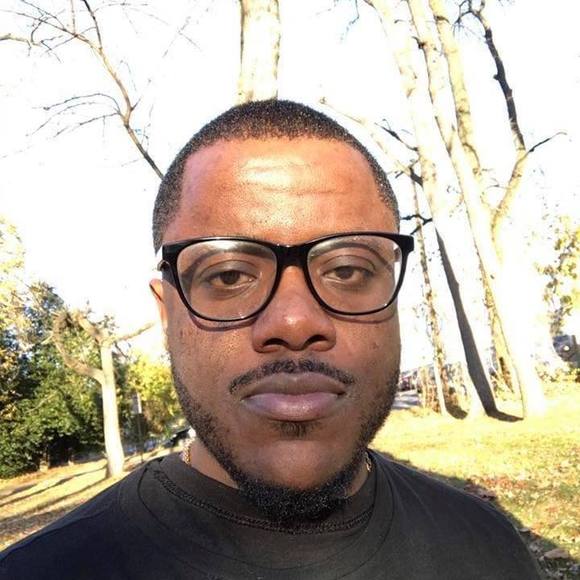 Profile Picture of Cornelius Butler (@cornelius32) on Poshmark