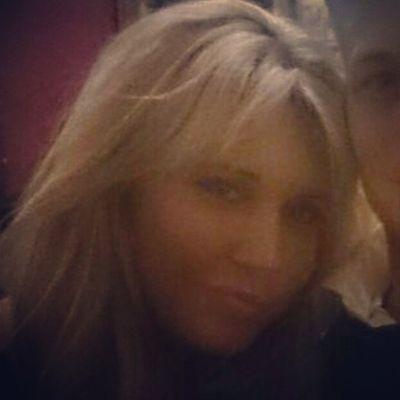 Profile Picture of Tess Scott (@tessscott2807) on Twitter