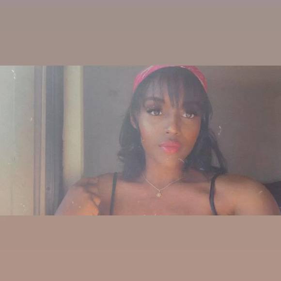 Profile Picture of Akila Scott (@akila_kamil) on Poshmark