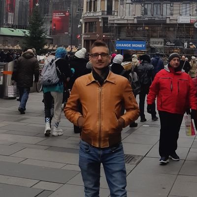 Profile Picture of Alex Bunin (@AlexanderBunin) on Twitter