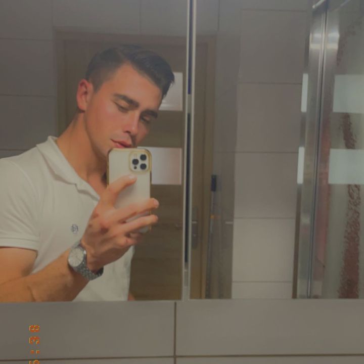 Profile Picture of Vardges (@danielgesek) on Tiktok