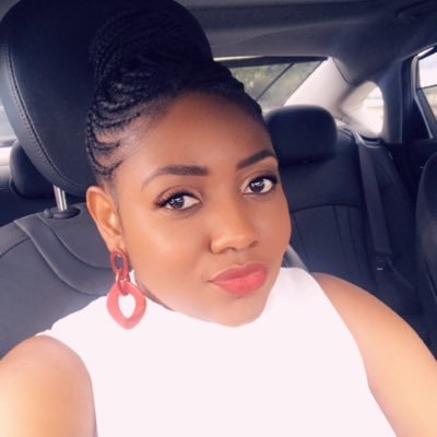 Profile Picture of SimplyNinalynn (@SimplyNinalynn) on Twitter