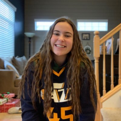 Profile Picture of Hailey Burt (@Hailey_Burt5) on Twitter