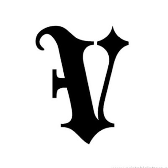 Profile Picture of Vicky Chandler (@vickychandler14) on Poshmark