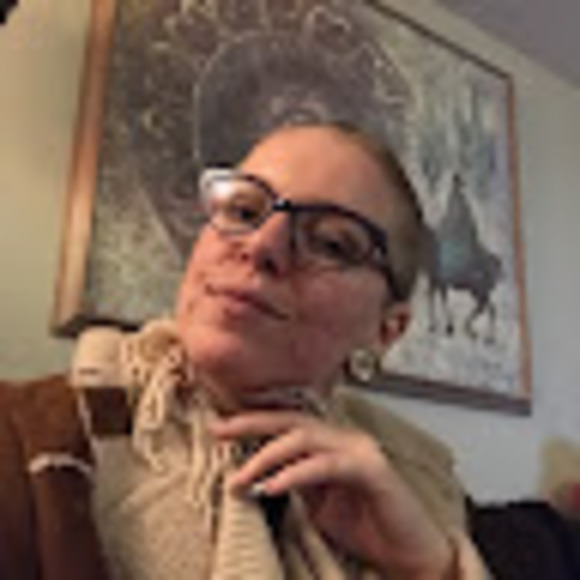 Profile Picture of Jade Tanner (@jtanner850) on Poshmark