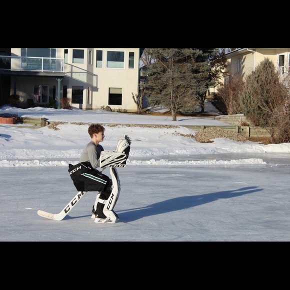 Profile Picture of Noah Freerksen (@noahfreerksen) on Poshmark