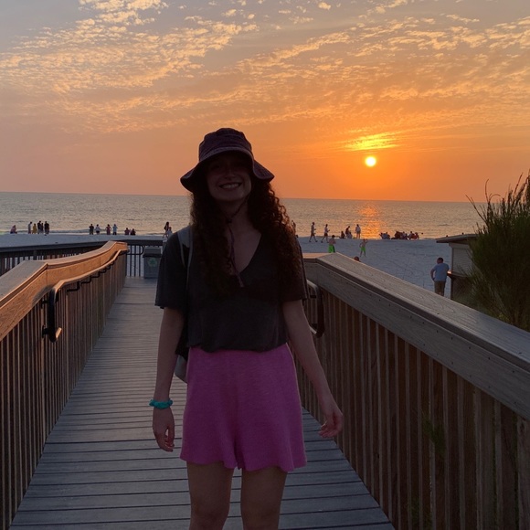 Profile Picture of Alexandra Schonfeld (@aschonfeld96) on Poshmark