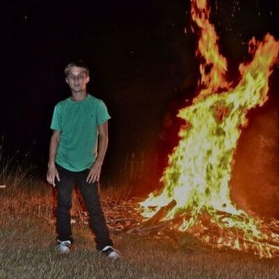 Profile Picture of Sage Wolfe (@sagewolfee) on Twitter