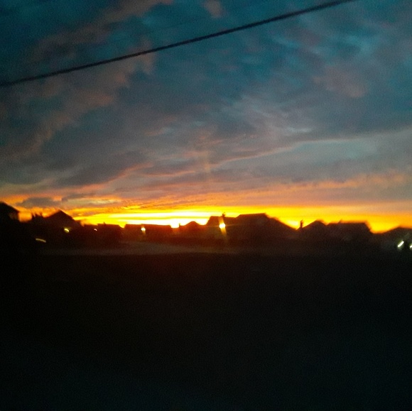 Profile Picture of Sol Lopez (@sol_lopez04) on Poshmark