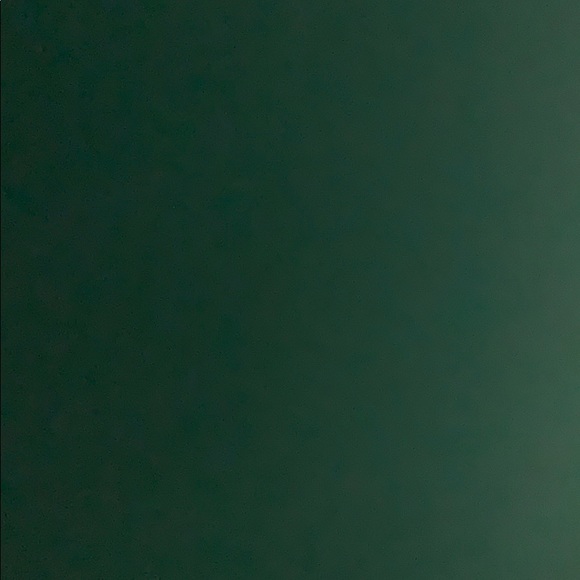 Profile Picture of Sarah Stevens (@sarah_stevens31) on Poshmark