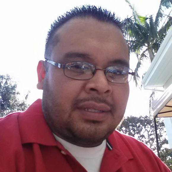 Profile Picture of Albert Miranda (@albertmiranda25) on Poshmark