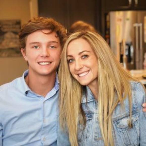 Profile Picture of Joe Ciardullo (@joecia7) on Poshmark