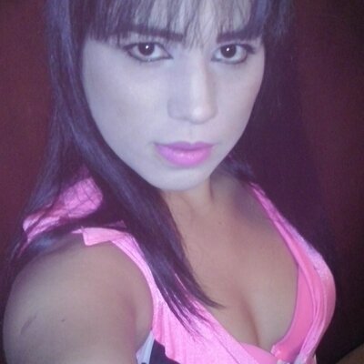 Profile Picture of Rosalinda Flores (@robertooliva82) on Twitter