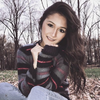Profile Picture of Sarah Knickerbocker (@SarahAmyRandall) on Twitter