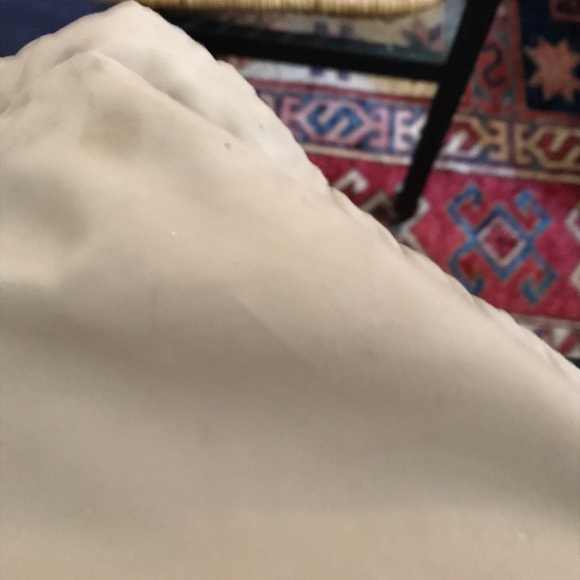 Profile Picture of Gabriel Oliver (@cloutgabou) on Poshmark