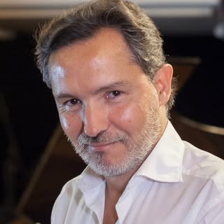 Gérald Robert - Instagram Profile Picture of Gérald Robert (@gerald_robert) on Instagram