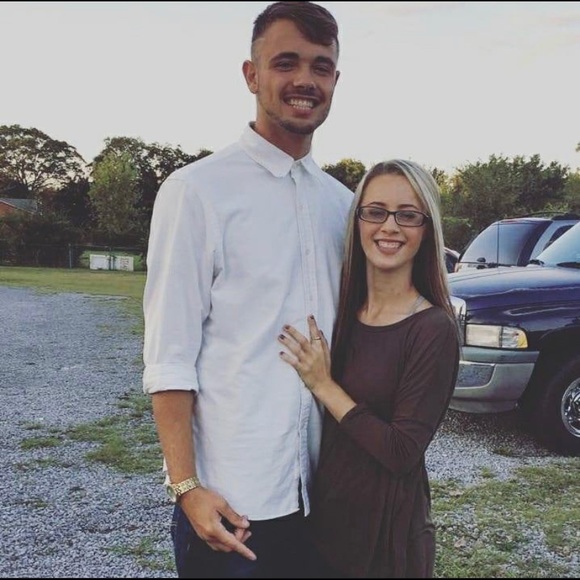 Profile Picture of Zachary Garrett (@zacharyasher98) on Poshmark