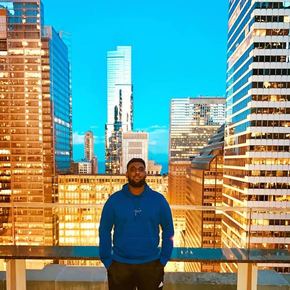 Profile Picture of Steven Kunanathan (@stephen192) on Poshmark