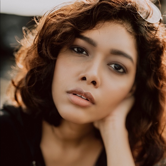 Profile Picture of Sona Goldar (@sonagoldar) on Poshmark