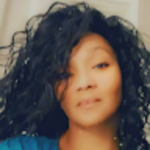 Profile Picture of Rhonda Flowers (@flowersr744) on Poshmark