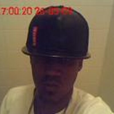 Profile Picture of D'Angelo Edwards (@@DillHaro) on Twitter