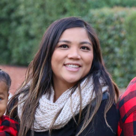 Profile Picture of Jaclyn Isip (@jaclynneye) on Poshmark