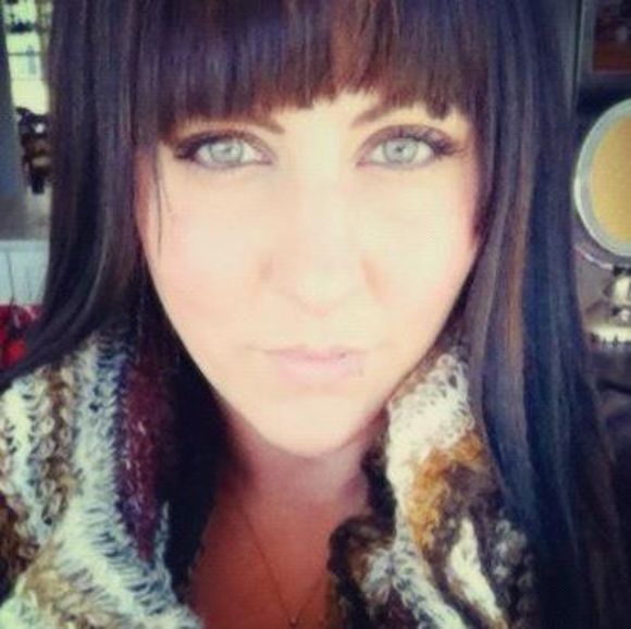 Profile Picture of Amber Barron (@ambersky26) on Poshmark