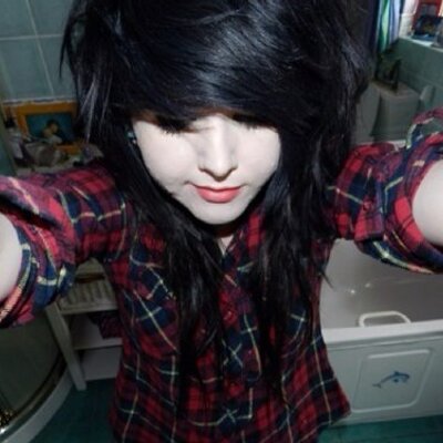 Profile Picture of Amie Connor (@scateboardrebel) on Twitter