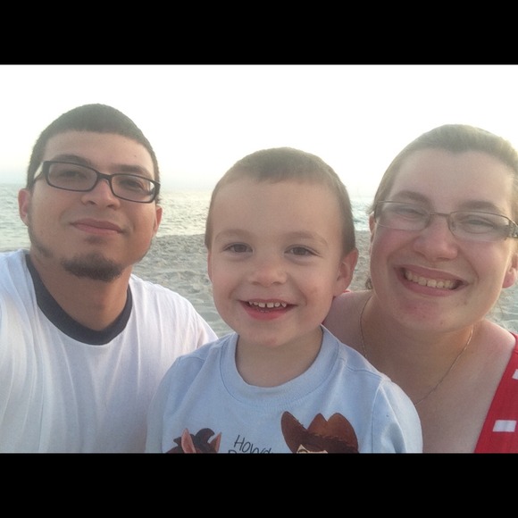 Profile Picture of Samantha Rozecki (@srozecki22) on Poshmark