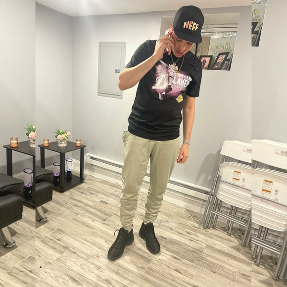 Profile Picture of Luis angel Tineo (@domi97hr) on Poshmark