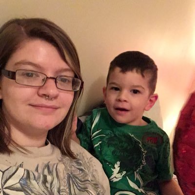 Profile Picture of Daniella Russell (@dnlllvndr) on Twitter