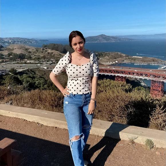Profile Picture of Nour Mohamed (@nourmohamed561) on Poshmark