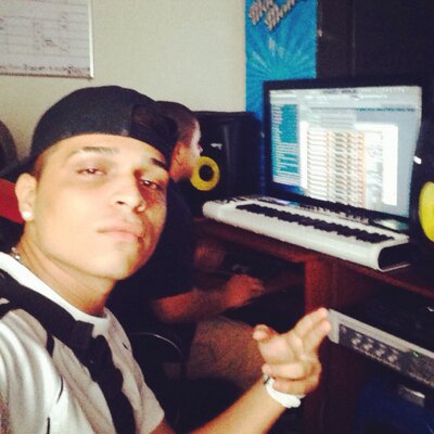 Profile Picture of AlejanDro Colmenares (@coleMElMountruo) on Twitter