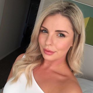 Profile Picture of Bella Cullen (@bella.cullen.399) on Facebook