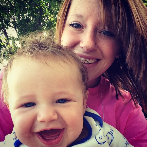 Profile Picture of Amber Schauer (@ambergurl) on Poshmark