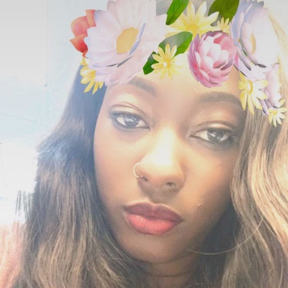 Profile Picture of Mihalania Craft (@mihalaniaf) on Poshmark