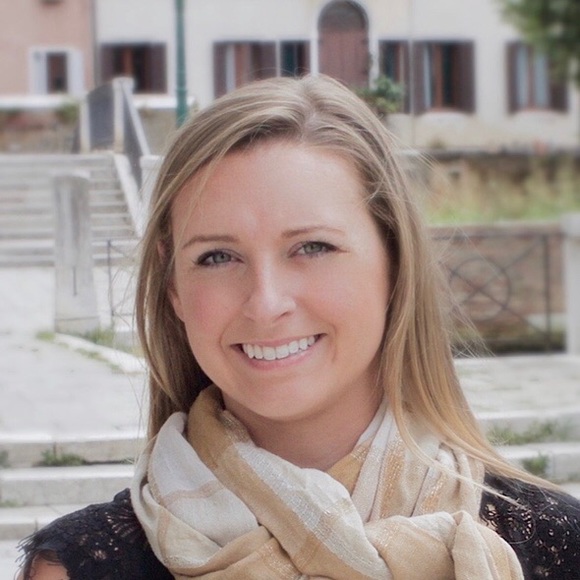 Profile Picture of Jaime Hale (@jaimeahale) on Poshmark