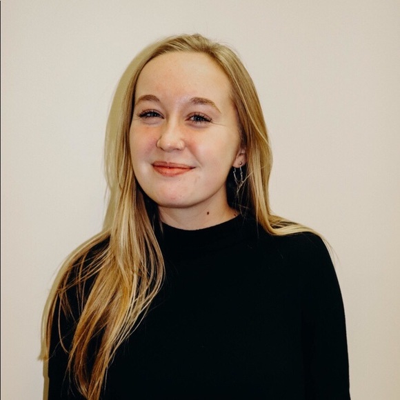 Profile Picture of Madison Bantz (@madibantz) on Poshmark