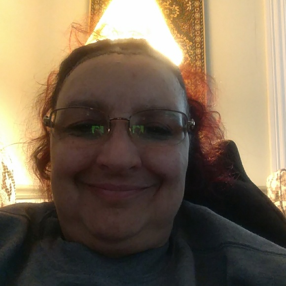 Profile Picture of Rosemarie Borriello (@rborriello) on Poshmark