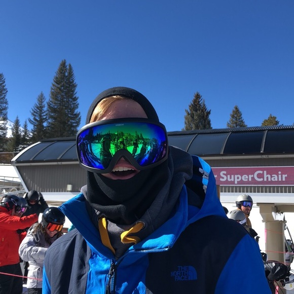 Geoff Newell - Poshmark Profile Picture of Geoff Newell (@geoffn9) on Poshmark