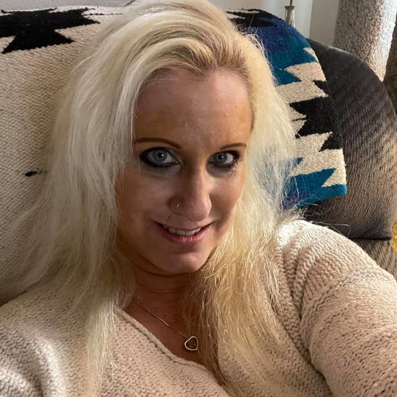 Profile Picture of Ericka Kennedy-plogmann (@blondieladie80) on Poshmark