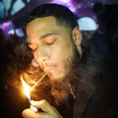 Profile Picture of L's (@LarryLtheBarber) on Twitter