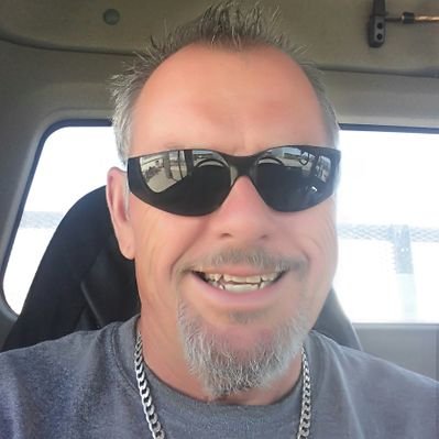Profile Picture of Jeffrey Weddle (@WeddDarrell) on Twitter