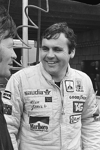 Profile Picture of Alan Jones (racing driver)on Wikipedia