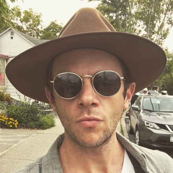 Profile Picture of Nick Westrate (@nickwestrate) on Poshmark