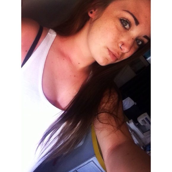 Profile Picture of Logan Litell (@logkasi) on Poshmark