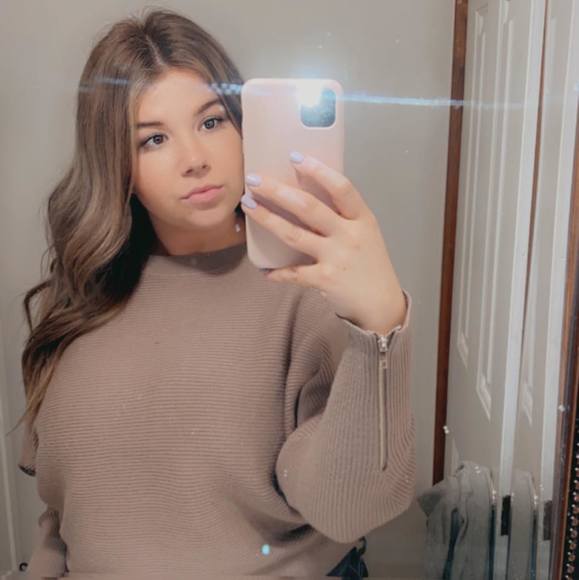 Profile Picture of Jacqueline Riddle (@jriddle59) on Poshmark