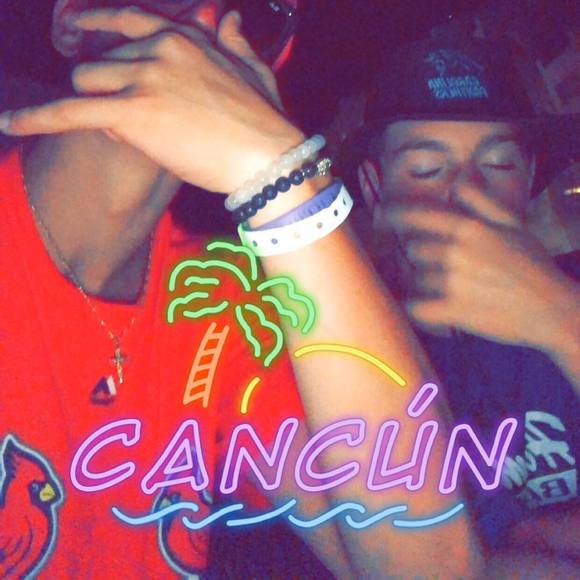 Profile Picture of Nic Dimarzio (@25nic25) on Poshmark